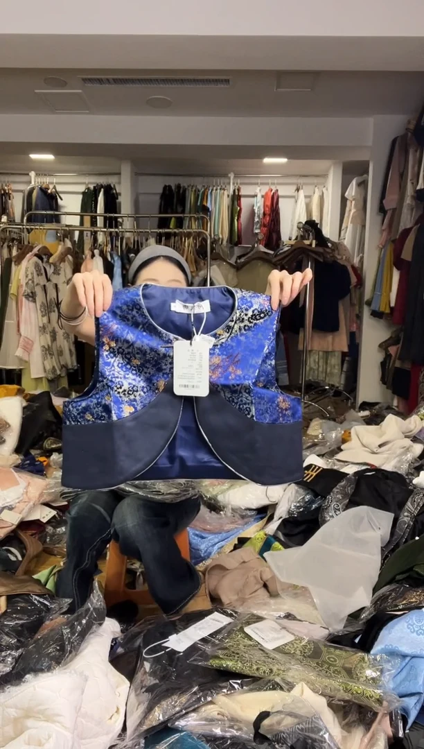 马甲          M码       80-105斤（下播福利）