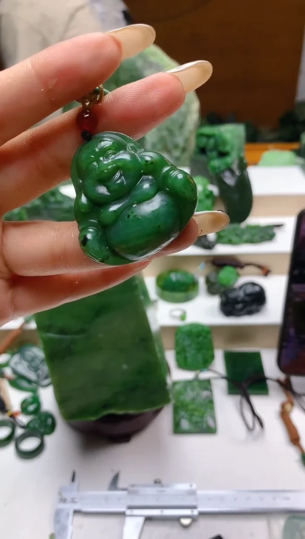 和田玉（碧玉）未镶嵌珠宝半成品0