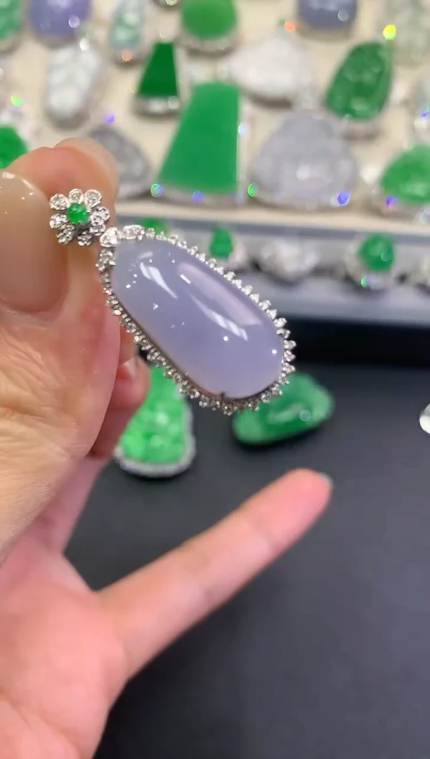 【闪购商品】翡翠吊坠(不含链)18K金镶嵌q15紫货有色差