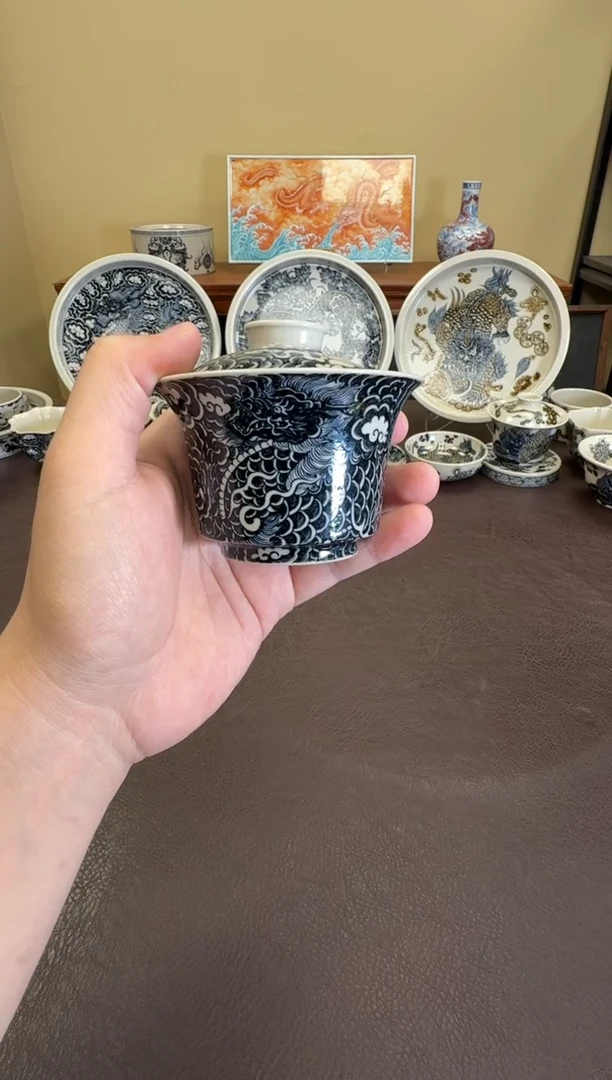 二号釉云墨麒麟马蹄盖碗