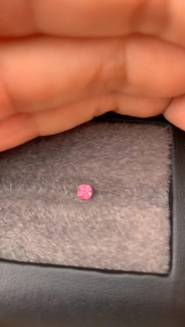 未镶嵌裸石定制尖晶石枕型 莲花色调 0.29ct