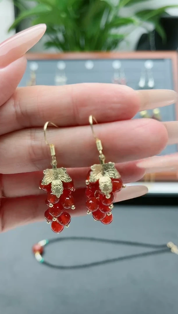 【闪购商品】南红玛瑙耳饰银S925镀金镶嵌3葡萄红