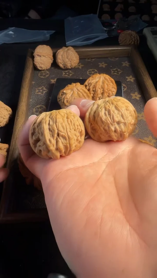 吊坠文玩核桃42.6/42.8尺全品正磨