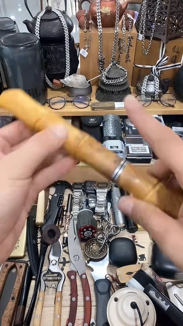 瓷片闪购商品  如图所示