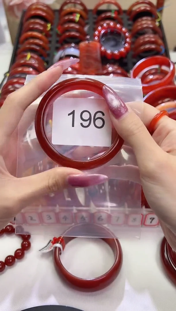 手镯玛瑙/玉髓未镶嵌58圈口*B196