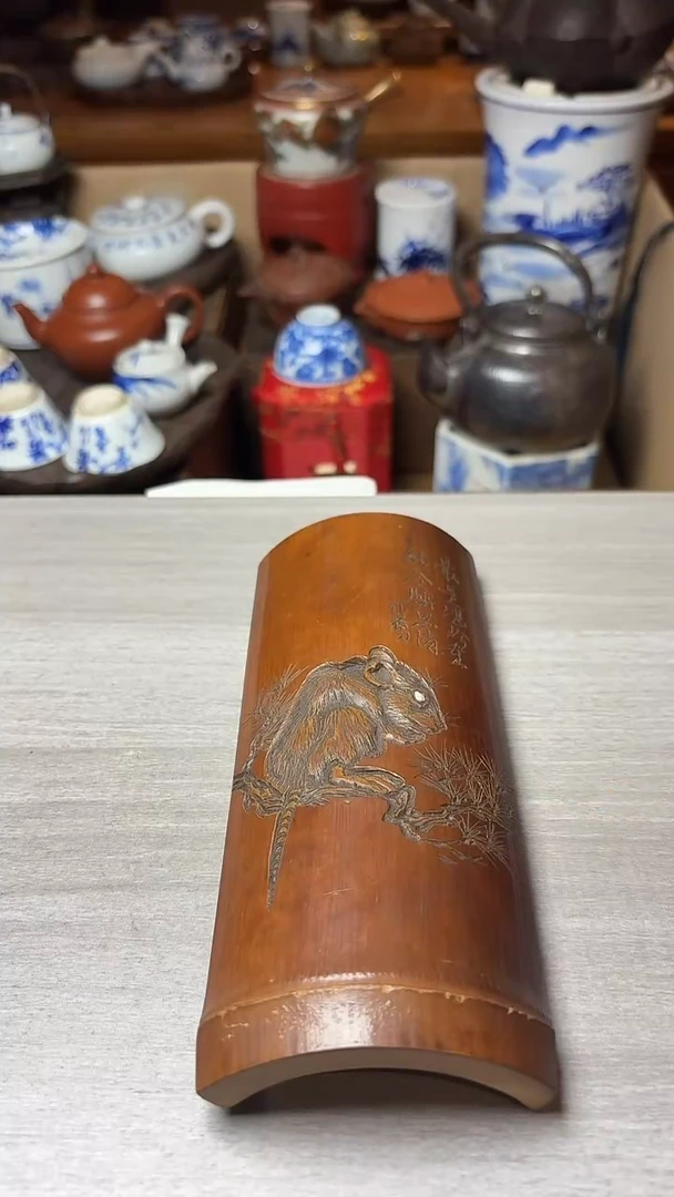 谢谢老板，回流产品有磨损正常，谨慎买!