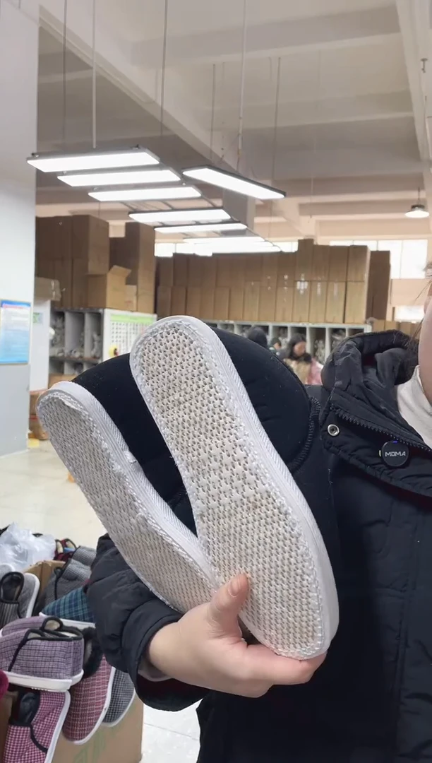 黑色手工纳棉鞋42码