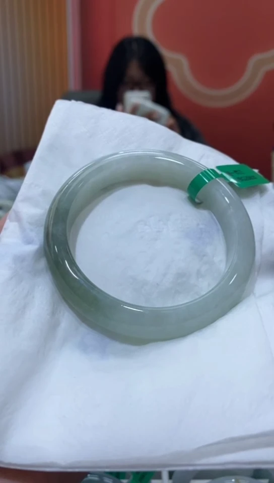 【闪购商品】翡翠手镯未镶嵌00006459