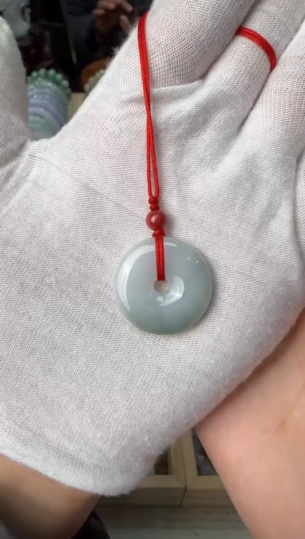 颈饰未镶嵌翡翠吊坠