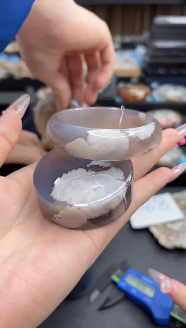 未镶嵌手镯石英质玉308(57圈赠送镯心)