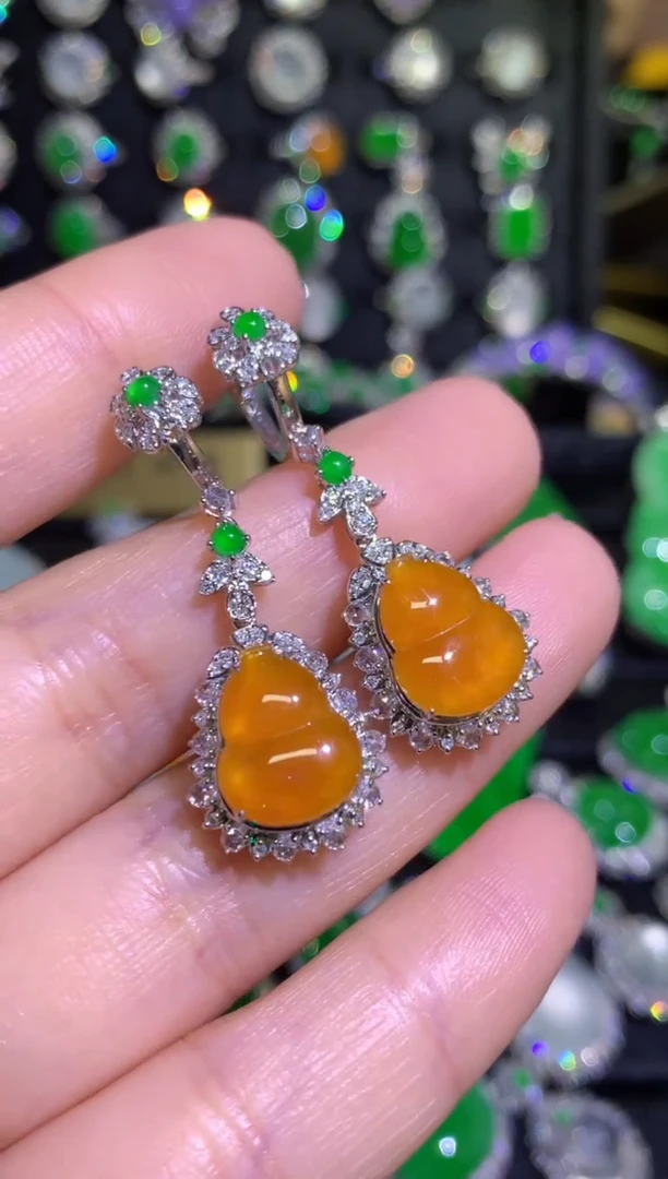 【闪购商品】翡翠耳饰18K金镶嵌高冰红翡葫芦耳坠