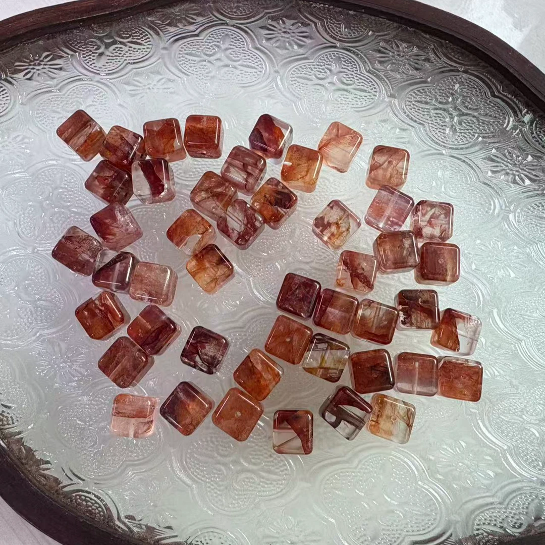 PJ29天然水晶红色系胶花方糖散珠配珠多样性发一