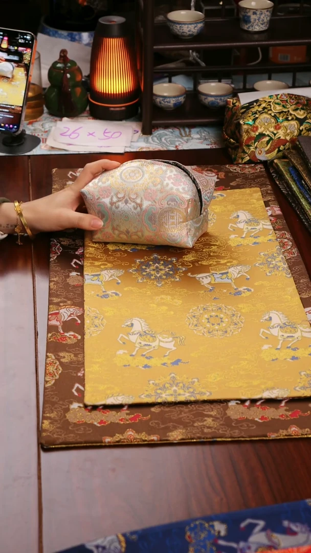 【吉祥如意纸巾套长16宽10高7】