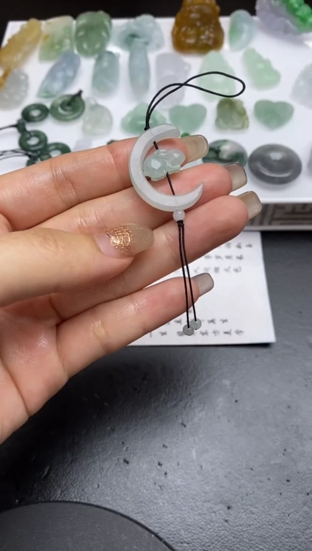 【闪购商品】定制翡翠未镶嵌翡翠毛货~