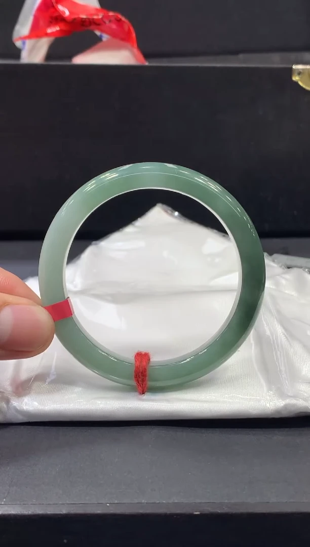 未镶嵌手镯翡翠翡翠手镯