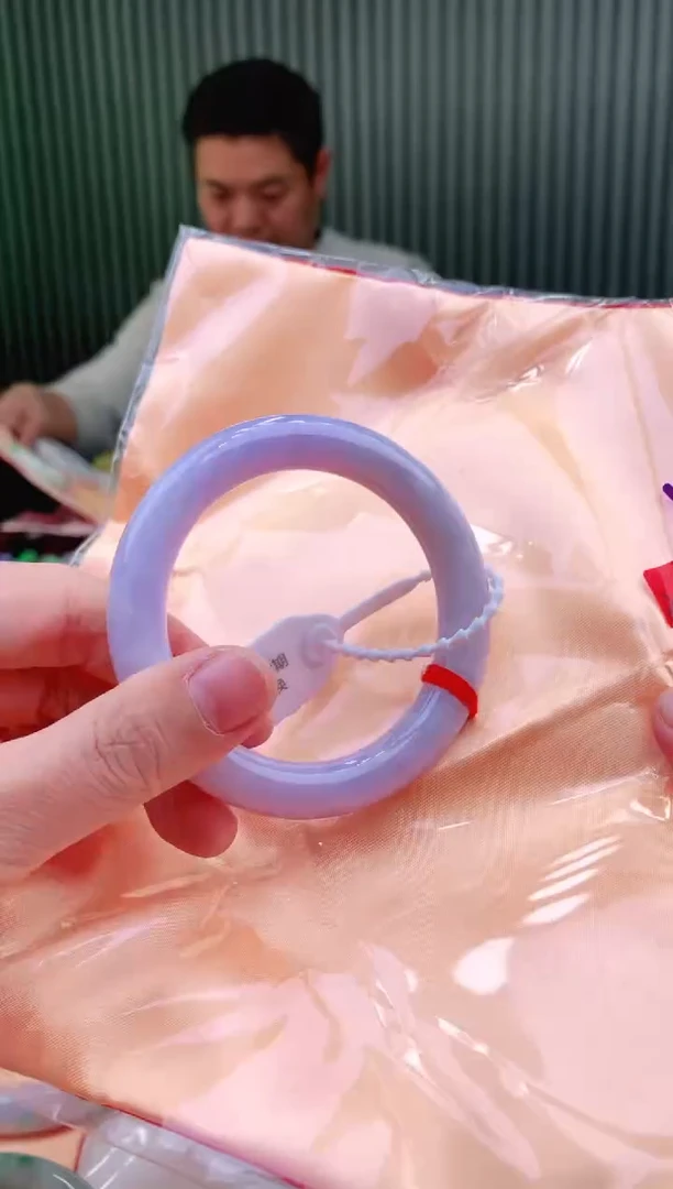 未镶嵌手镯翡翠54+