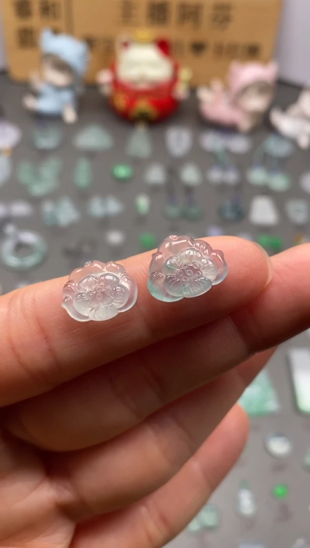 【闪购商品】翡翠颈饰未镶嵌高冰花开富贵1对/芬