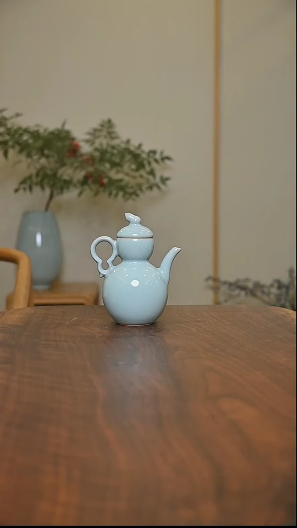 葫芦酒壶 天青 微瑕 朱家汝窑款