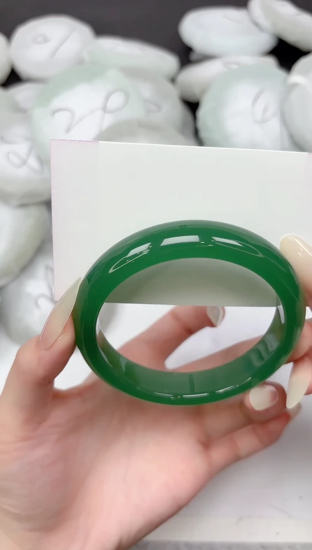 未镶嵌手镯石英质玉215-61.7