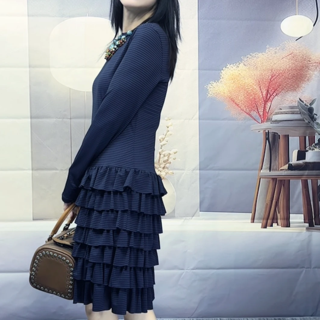 迷人的连衣裙荷叶边收腰蓬蓬裙（拍下裙子送同色打底裤）