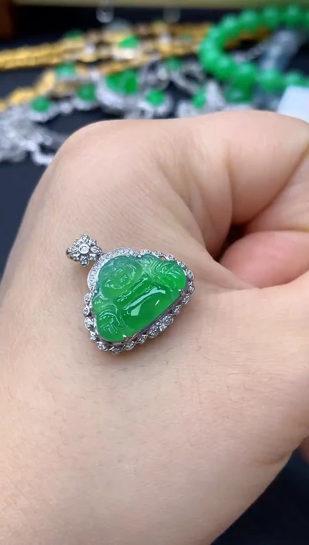 颈饰18K金镶嵌翡翠361-中国好珍宝