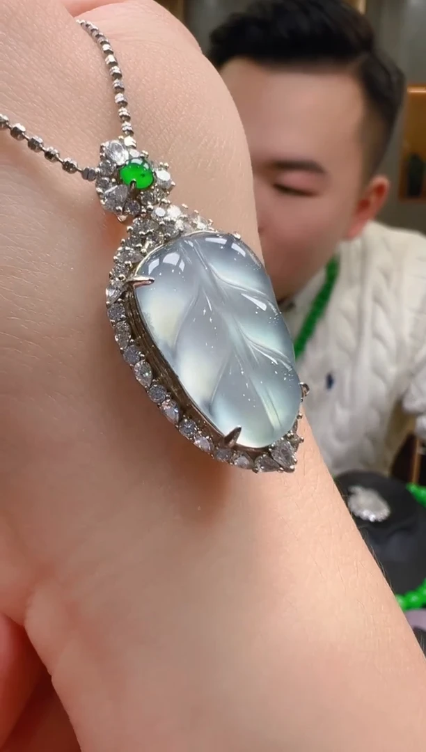吊坠(不含链)银S925镶嵌翡翠天然A货翡翠多样性发一