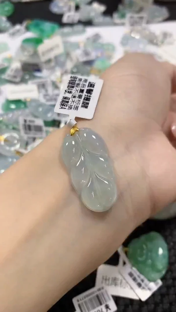 颈饰18K金镶嵌翡翠天然缅甸翡翠a货百元以上9元证书费自理