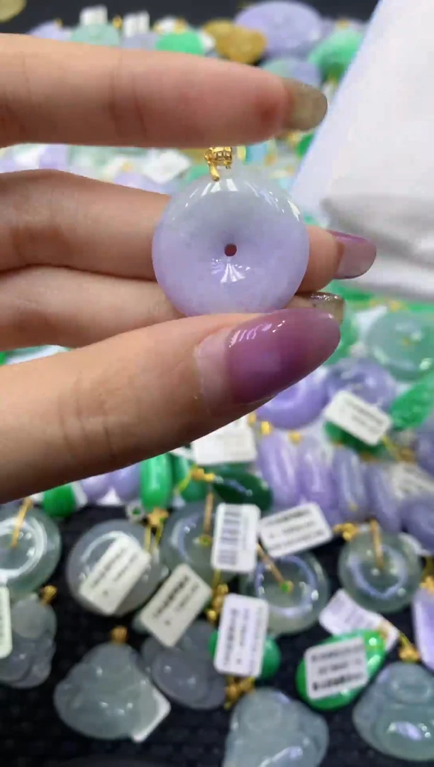 颈饰未镶嵌翡翠天然缅甸翡翠A货