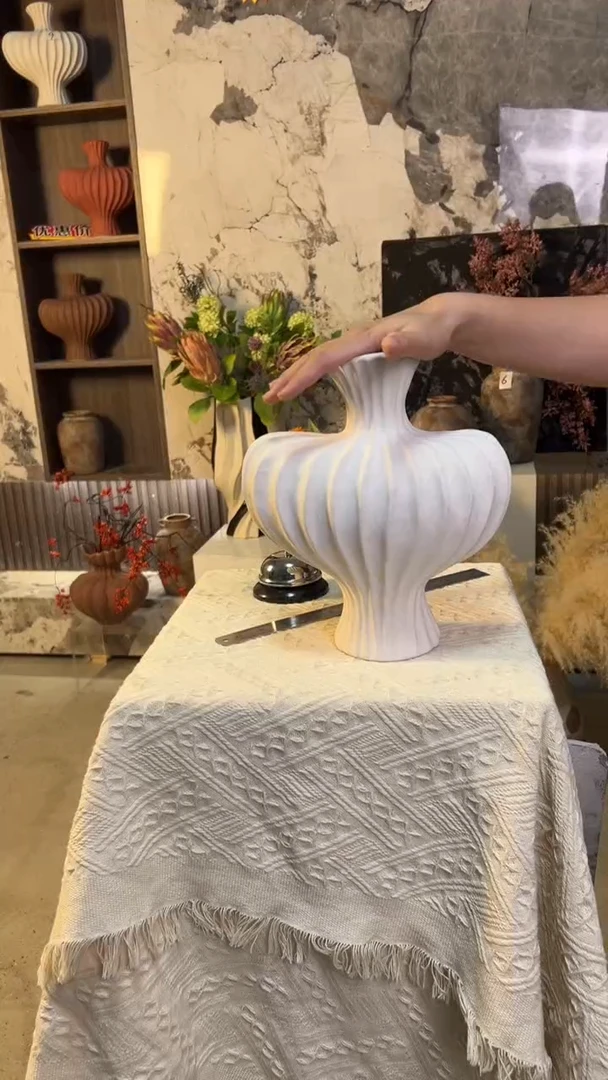 设计师爱心桃白色（微瑕）