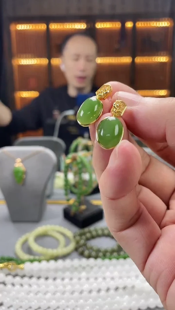 银S925镀金镶嵌和田玉耳饰银S925镀金镶嵌 和田玉 耳饰