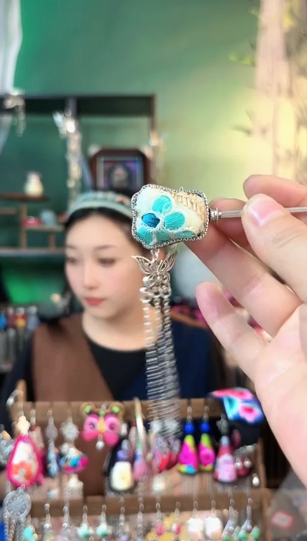 织绣彩云南阁非遗老绣091