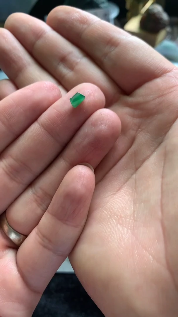 定制翡翠未镶嵌天然翡翠A货源头