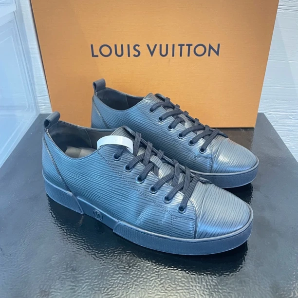 99新 LouisVuitton/路易威登 黑蓝色水波纹板鞋 41码 99新