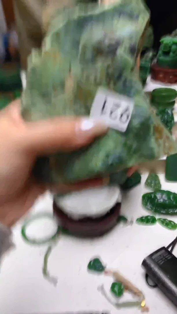 未镶嵌和田玉（碧玉）珠宝半成品1