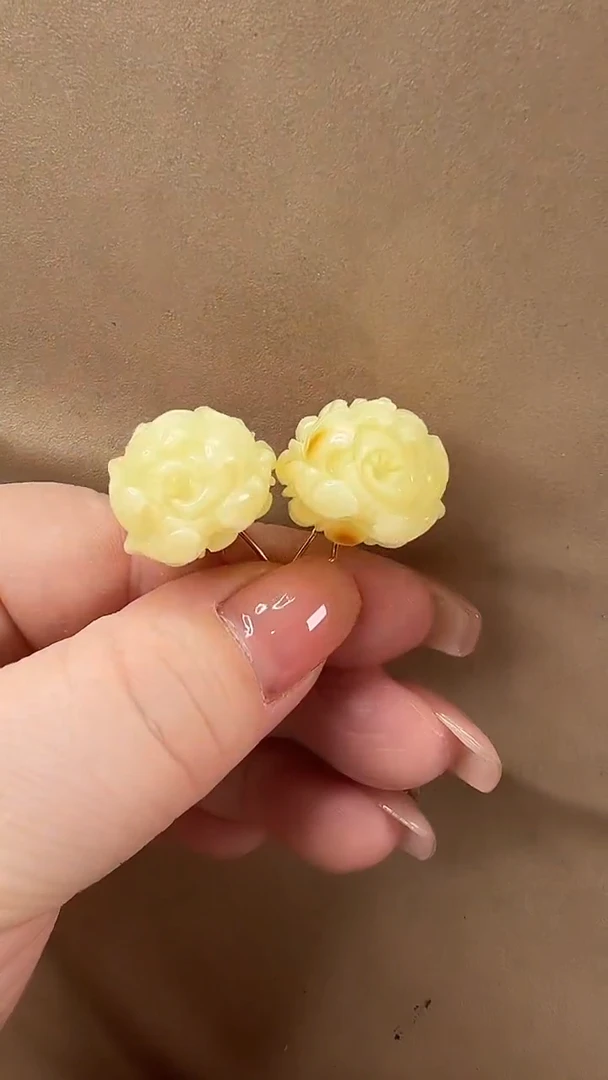 琥珀颈饰未镶嵌耳环