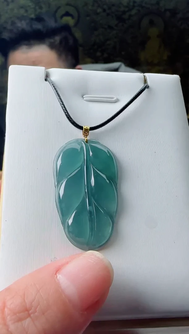 【闪购商品】翡翠颈饰未镶嵌多样性随机发其一