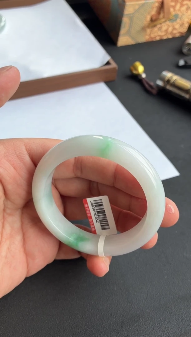 未镶嵌手镯翡翠1号54.5*12.7*8.7正圈