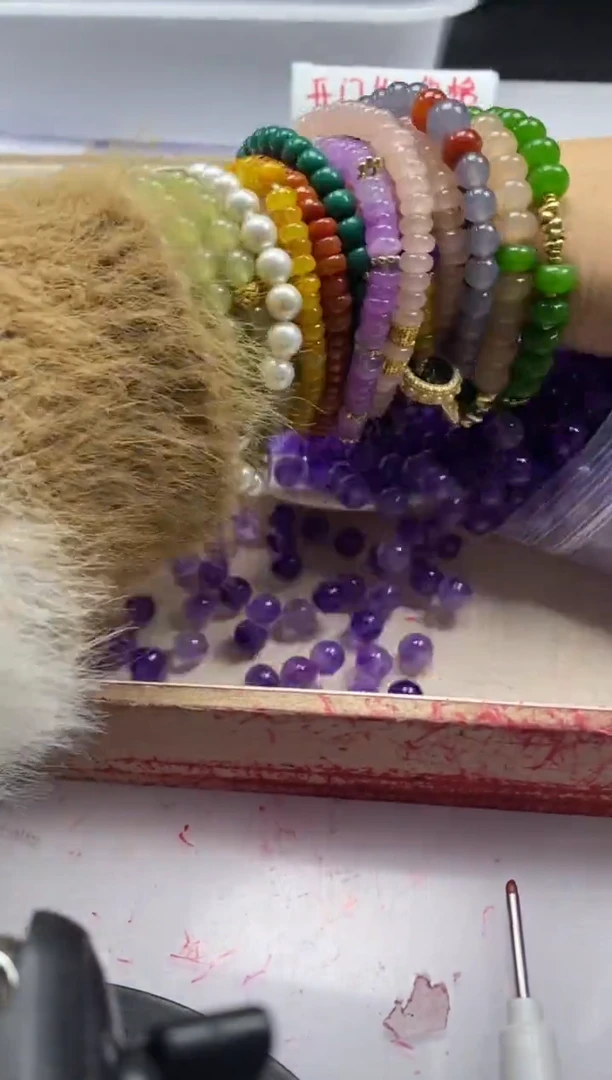 【闪购商品】玛瑙/玉髓颈饰未镶嵌 w482紫飘花8mm*40颗