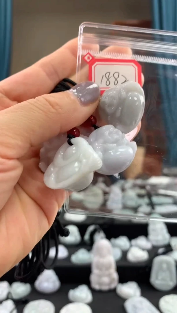 翡翠未镶嵌颈饰佛公 1882微瑕慎拍多样性发一件