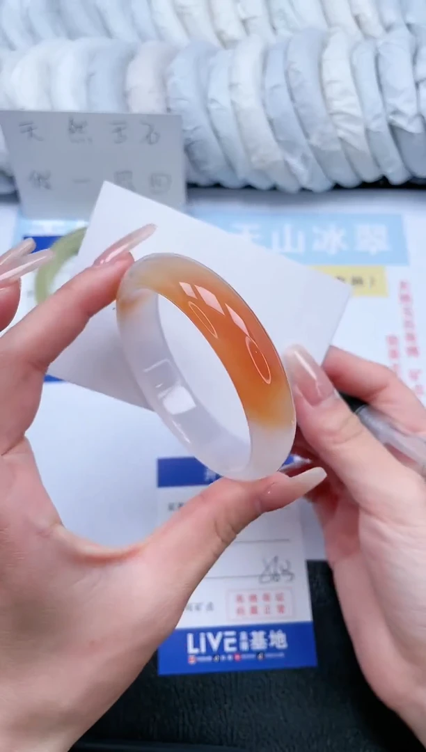 【闪购商品】石英质玉手镯未镶嵌T67-56.3