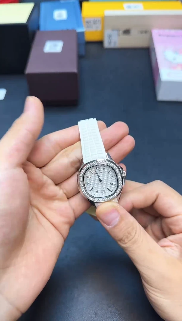 瓷片全新正品一件不留@@WE385