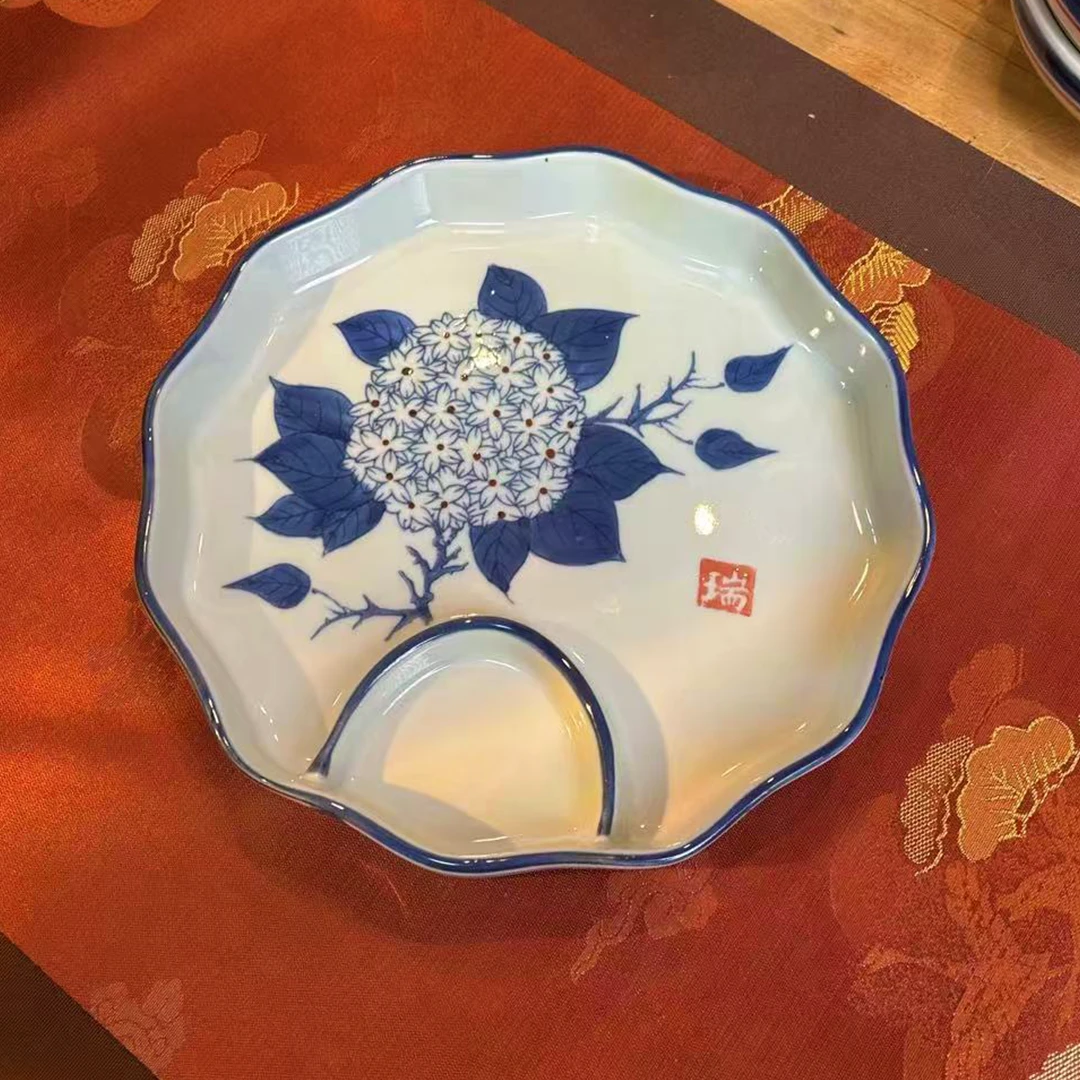 RIGEIAN/瑞涧绣球花8寸分隔盘子新中式陶瓷手绘高温釉下彩饺子盘