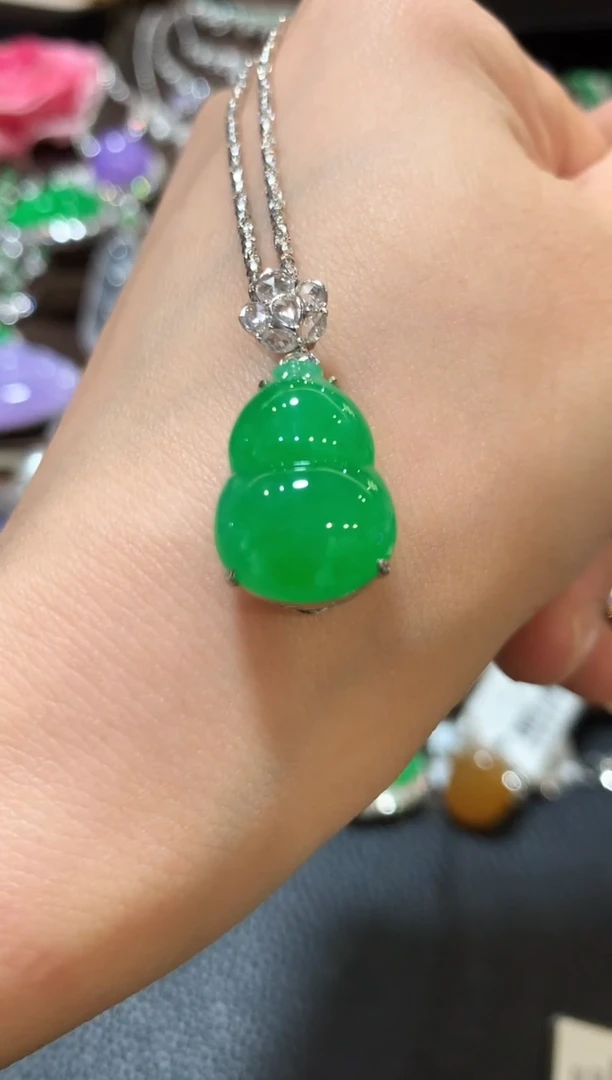 吊坠(不含链)18K金镶嵌翡翠q51