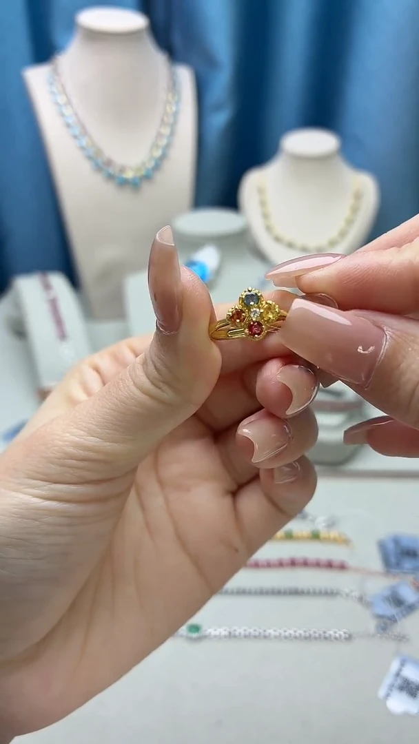 戒指彩色蓝宝石银S925镶嵌052JH0101产品一个（多样性）