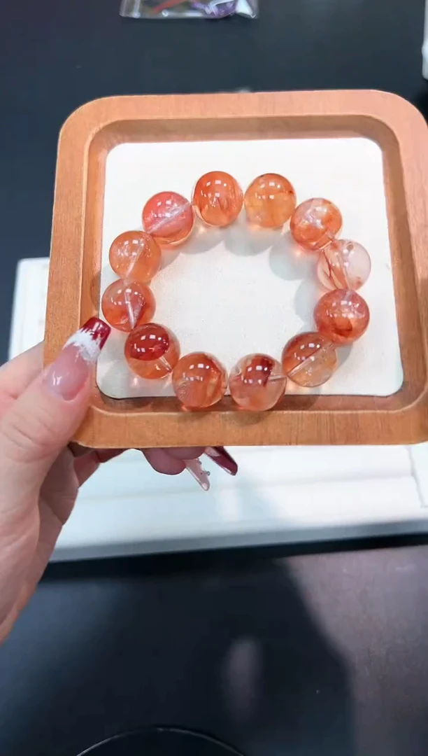 【闪购商品】水晶手串未镶嵌12o多样性发其一/1条默认微瑕