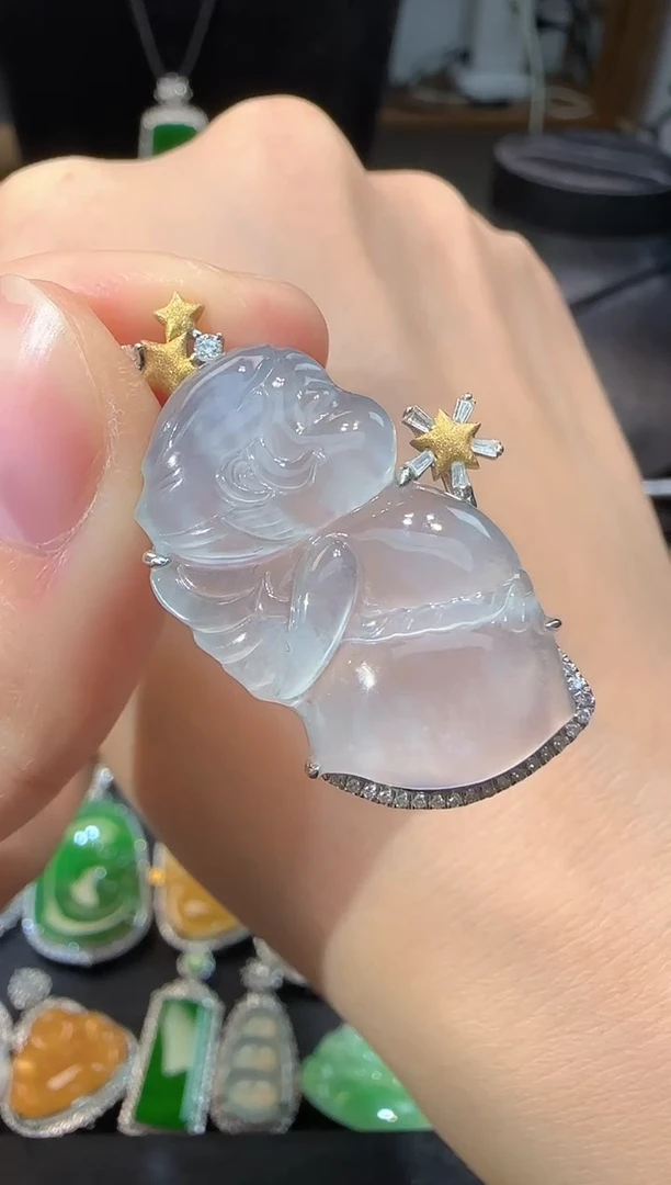 【闪购商品】翡翠吊坠(不含链)18K金镶嵌高冰小天使吊坠