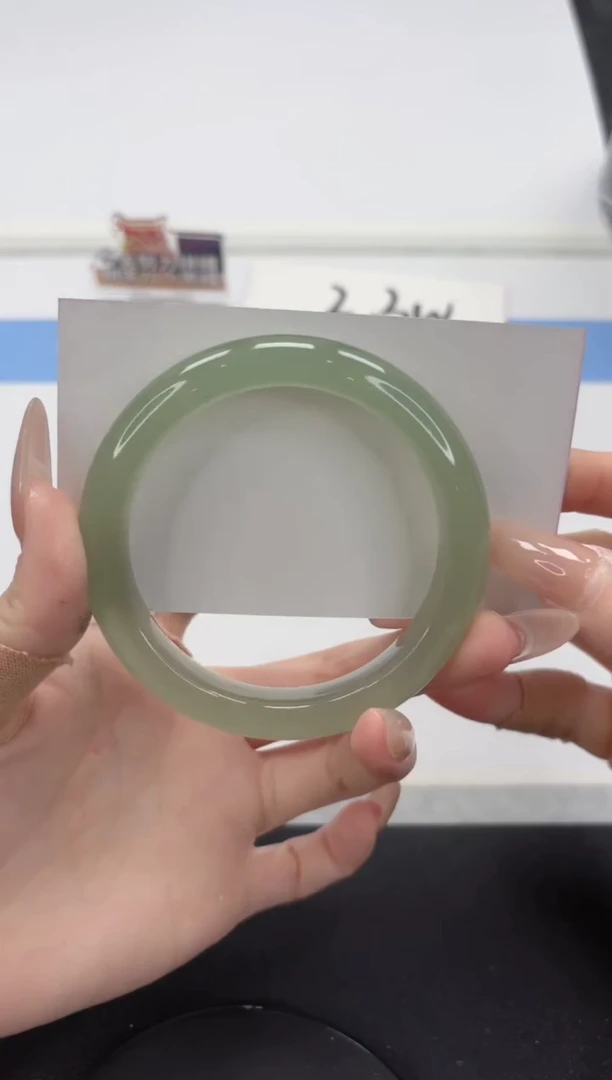 【闪购商品】石英质玉手镯未镶嵌A346-60.2