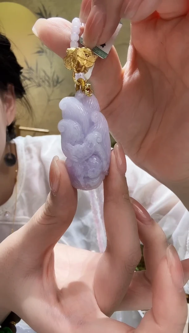 颈饰未镶嵌翡翠吊坠