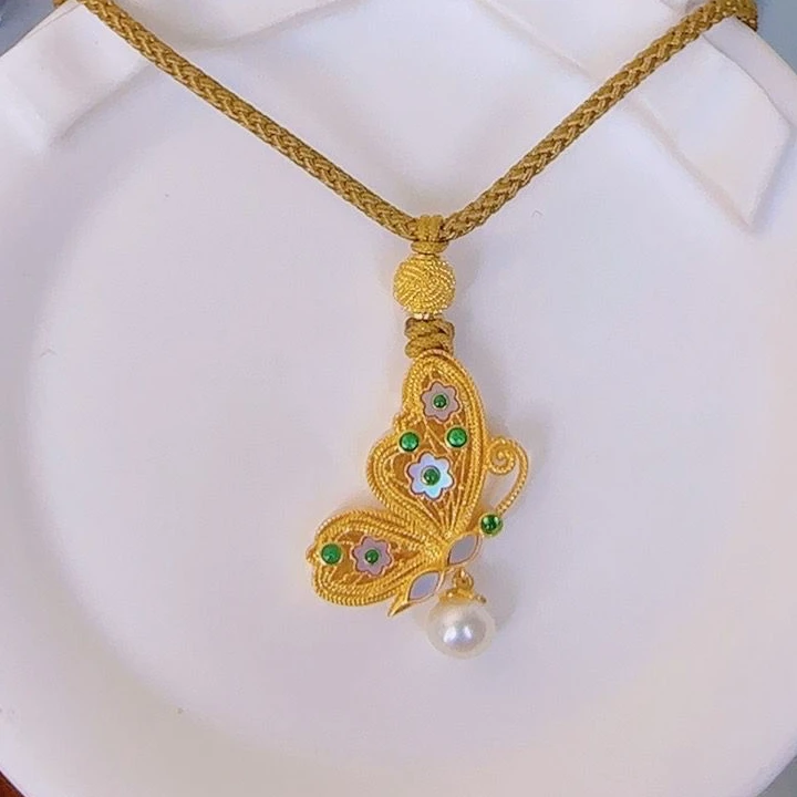 双十二【赛菲尔精品】足金古法螺钿斜飞蝴蝶黄金吊坠温柔