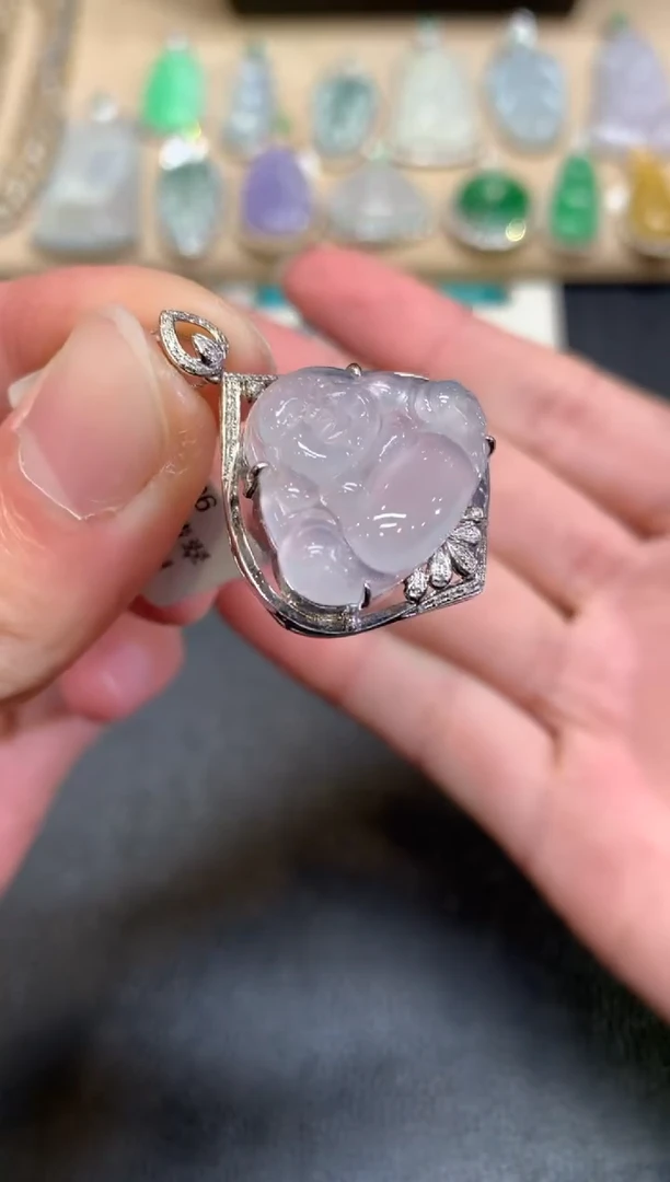 【闪购商品】翡翠颈饰18K金镶嵌佛公【无服务费】